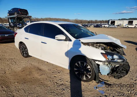 2017 Nissan Sentra Sr Turbo z USA, uszkodzony, nr VIN 3N1CB7AP7HY320030